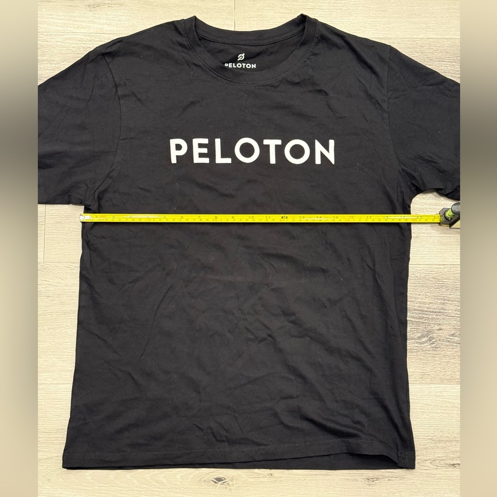 PELOTON Century Ride Black Short Sleeve Tee Unisex Size Medium New without tags - Picture 2 of 7